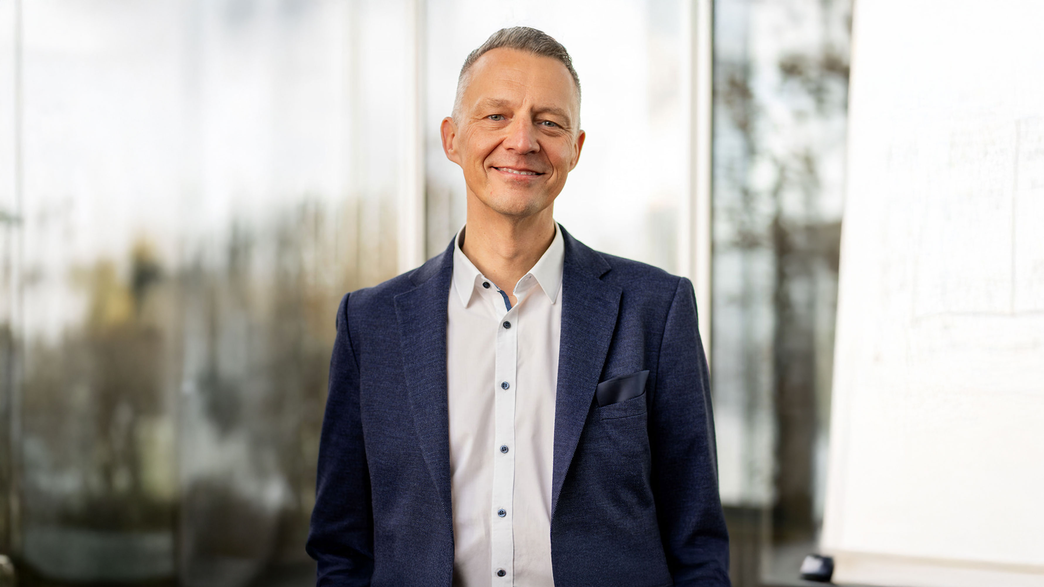 headshot image of alain