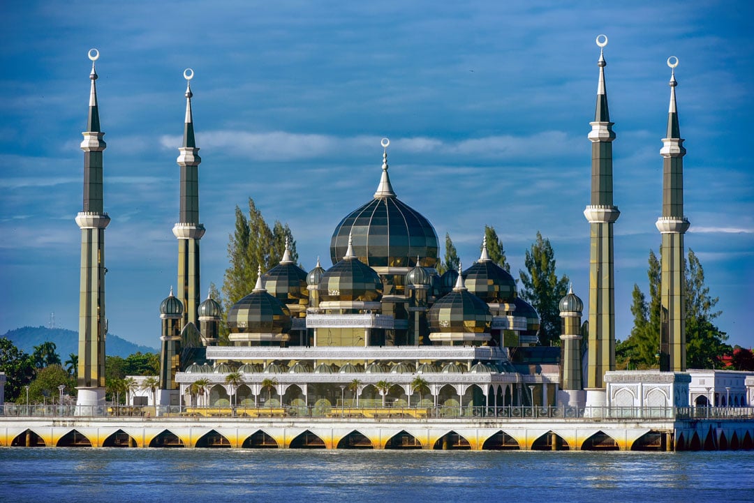 A mosque on the water